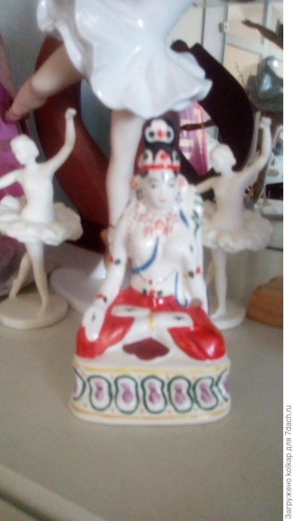 Эта статуэтка тоже была привезена из Монголии