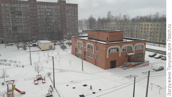 Фото из нашего окна.