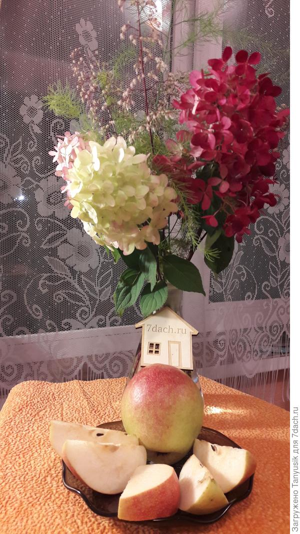 Ах, какая вкуснотища! Угощайтесь!