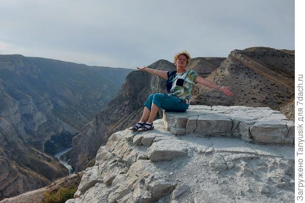 Здесь совершенно непередаваемые ощущения - как будто находишься на вершине мира. Только я и захватывающая Вселенная вокруг.