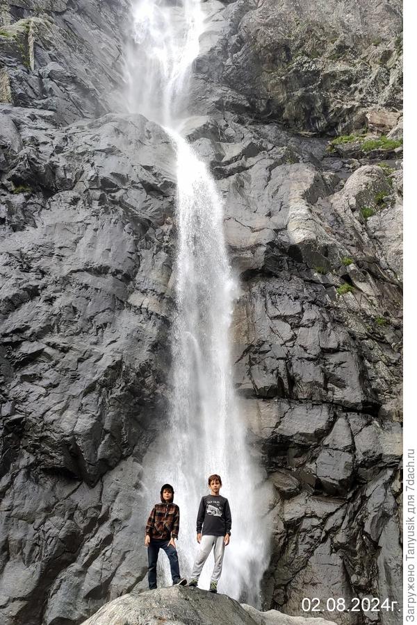 Высота Большого Зейганала 75 метров. Его верхушка не влезла в кадр.