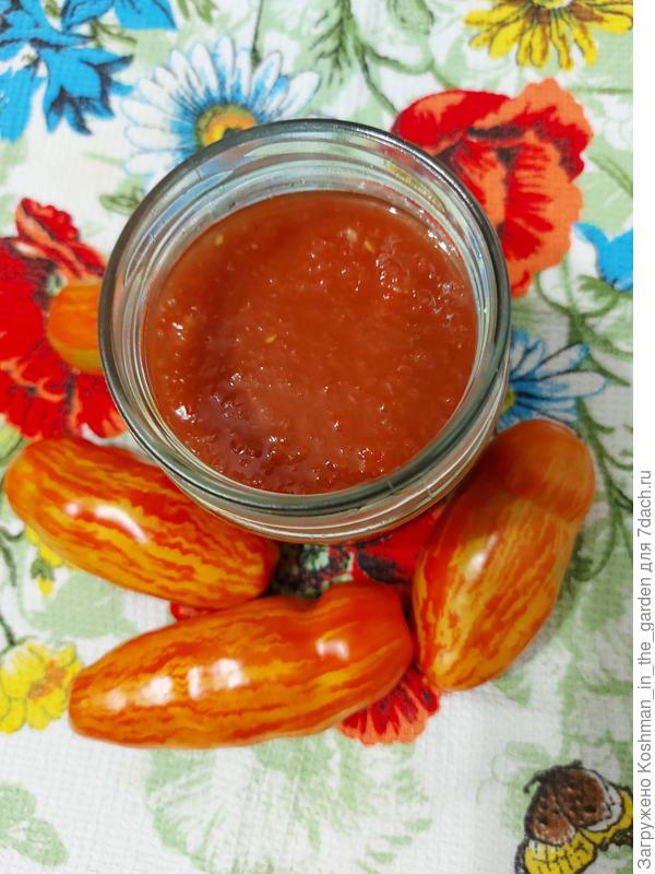 Томат &#39;Мон Амур&#39; идеально подходит для томатной пасты