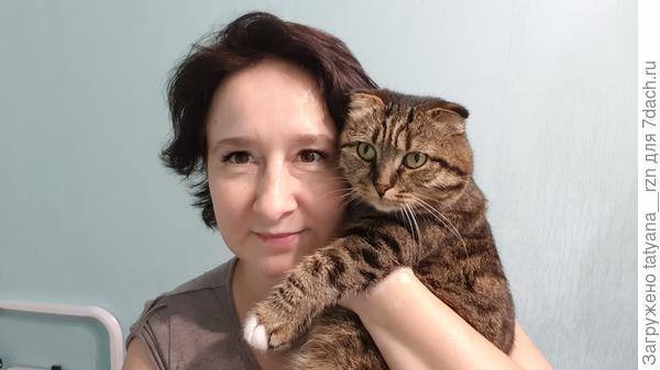 А вот фотографироваться не любит от слова совсем