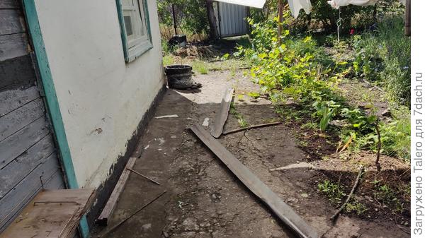 Пришлось прикручивать на место, надеюсь, будет работать