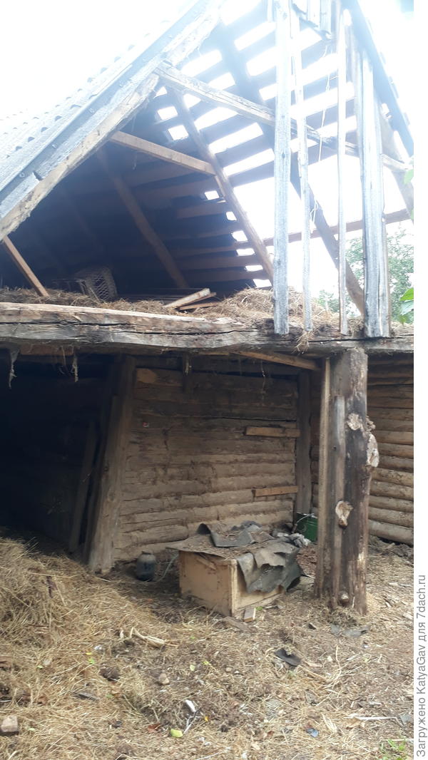 Параллельно ломаем старый сарай