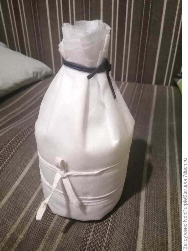 Бутылка для короба, так как большая не помещается_!!