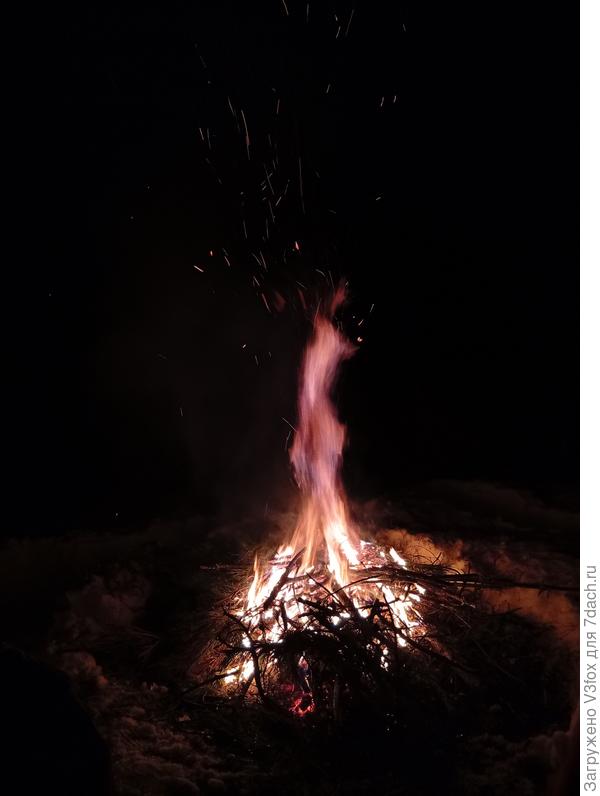 Огневка танцует