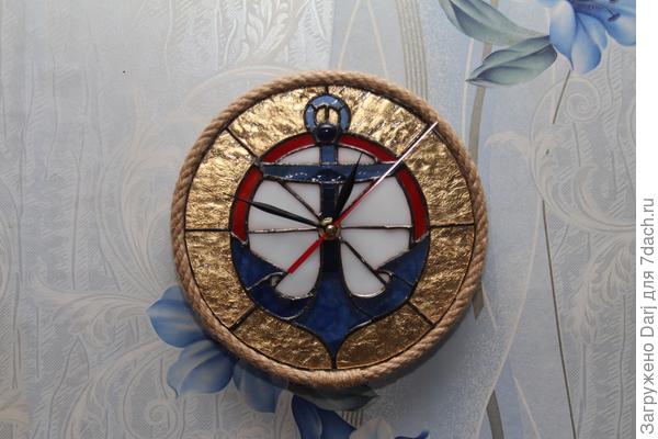 Часы в подарок