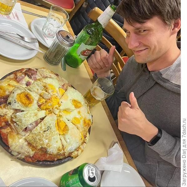 А это американская пицца:)