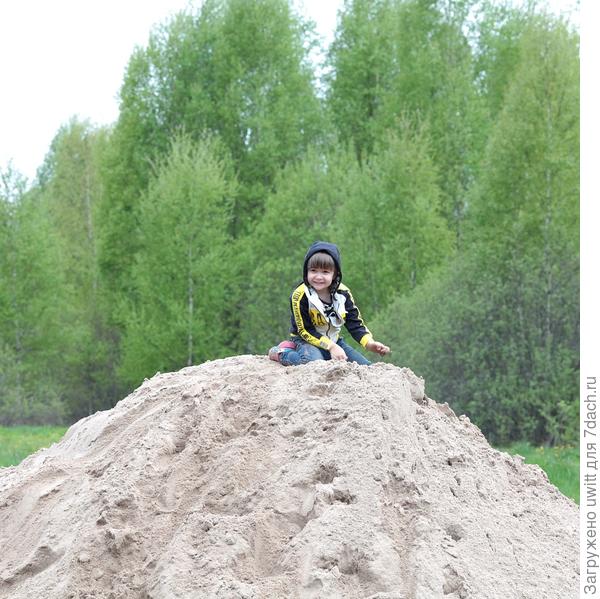 10 кубов песка пополам