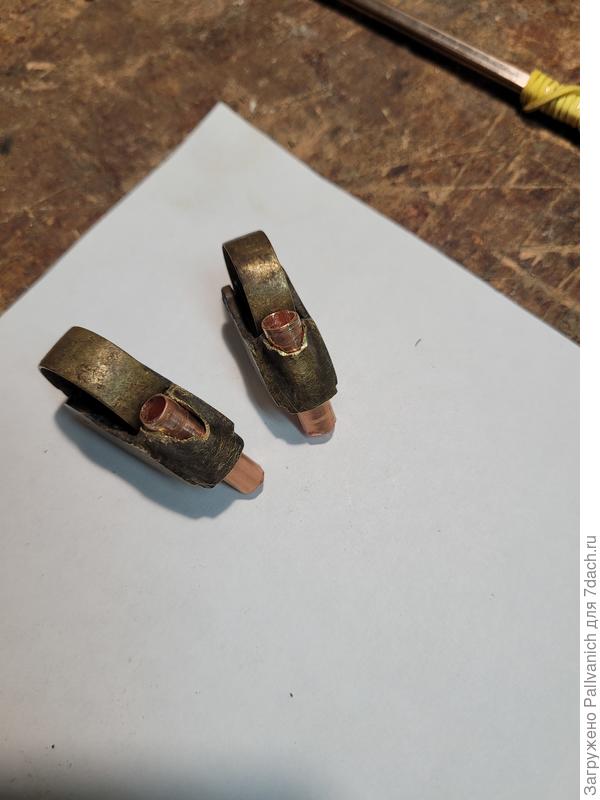 Рассверливаем, вставляем подходящие медные трубки