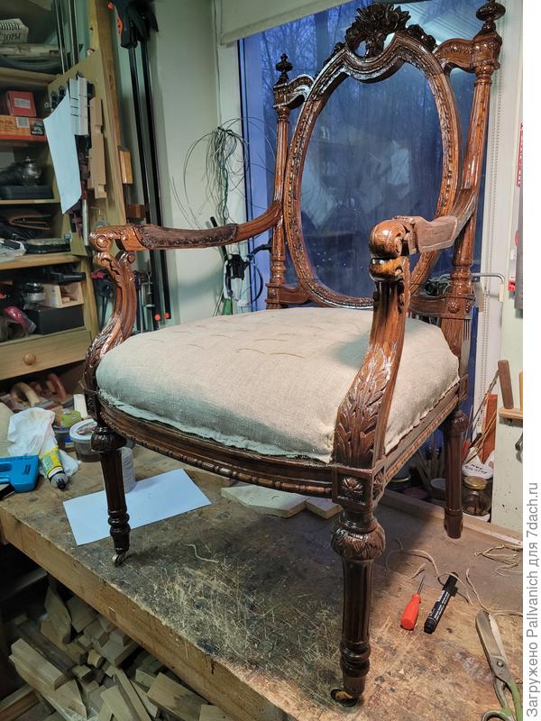 Прошиваем и формуем сиденье