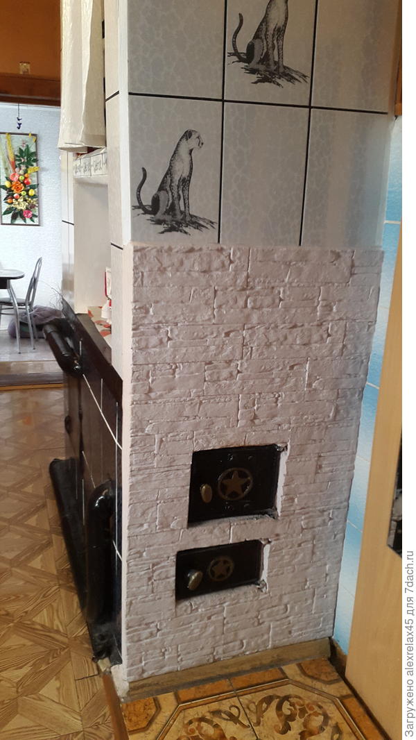 А вот печка пока используется как предмет интерьера. В случае &quot;газового коллапса&quot; открываю вентиль на контуре печного котла, закрываю другой на контуре газового....и в лес за дровами....