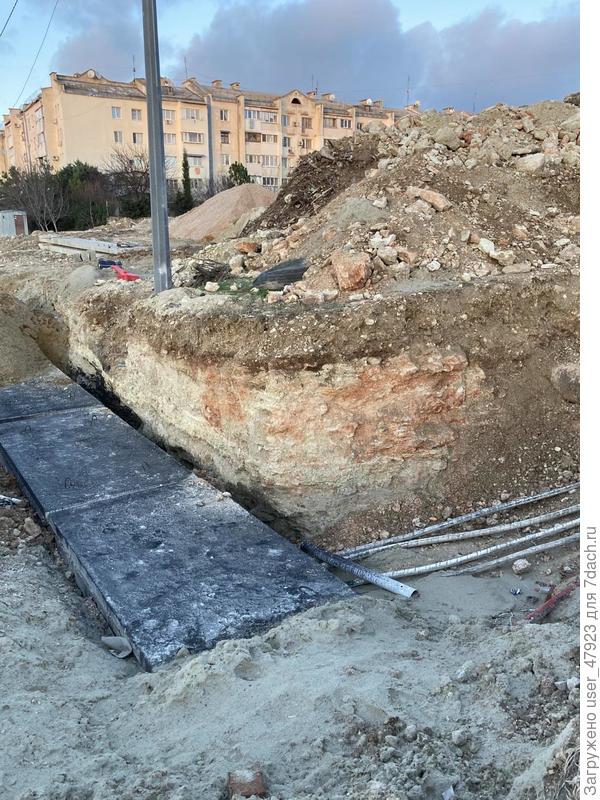 Почвенный разрез недалеко от участка