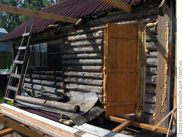 Крыша старая была снята...