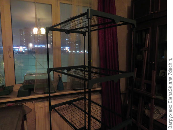 Собрала стеллаж