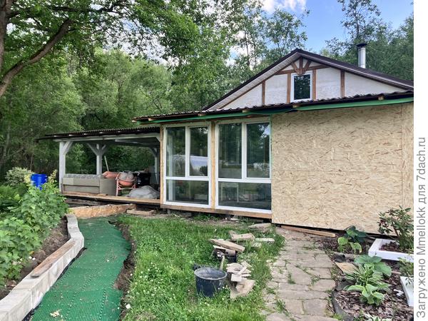 на другую часть стены - поставили стены