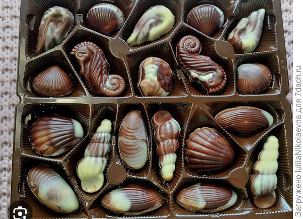 А мне вот такой шоколад напомнили🙂