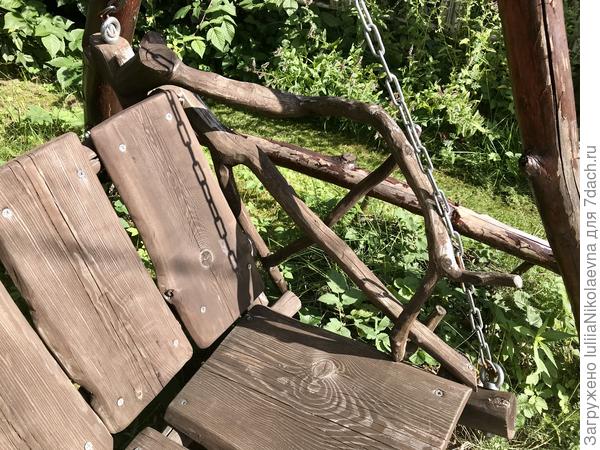 С одной стороны