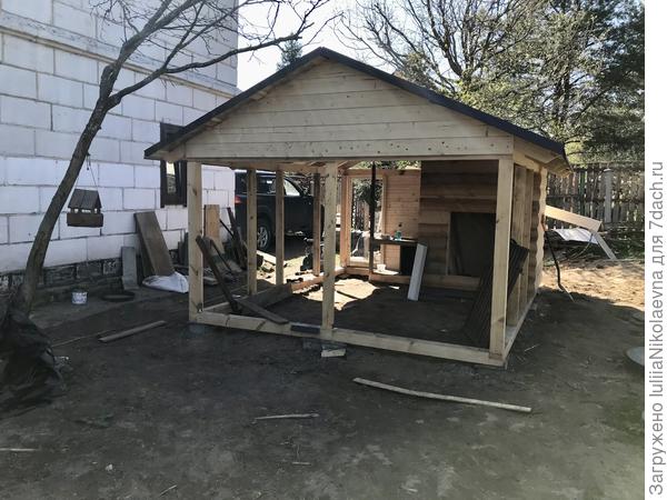 Будет дворец для курочек