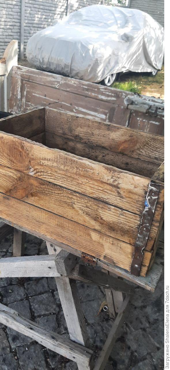 После шлифовки, очень поверхностной, пропала еле читаемая надпись. А жаль.