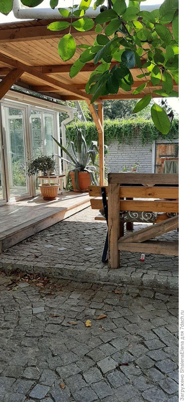 То же место сегодня.