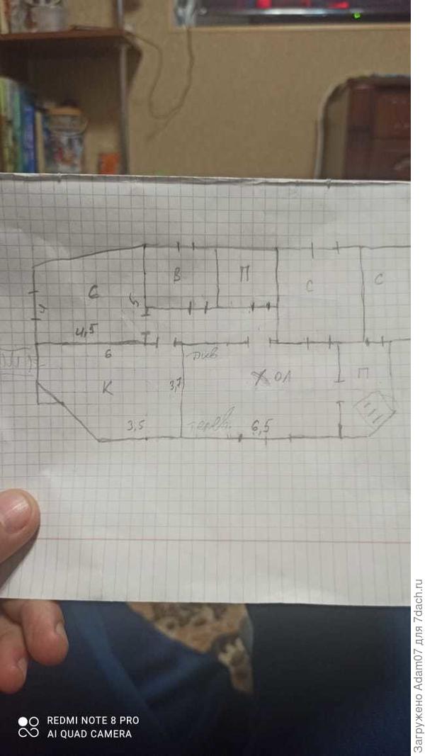 Или ванную и гардероб выделить так, только лабиринт будет или нет?... Кстати стена 17м. Выходит в соседям поэтому кроме как окошка ванной в ту сторону окна лучше не ставить