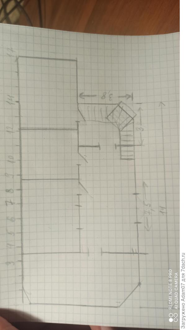 Перенести вход к скосу, там же прихожую, со входом в отдельную комнату. А дальше лестница с холла чтоб проходила над входной дверью.
