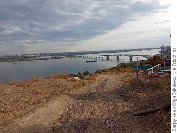 Пейзаж с баржой.