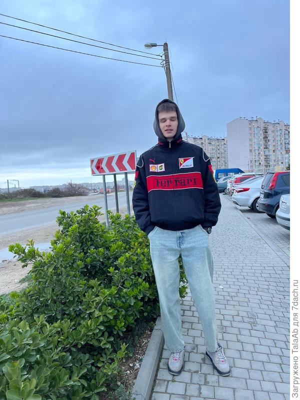 для понимания высоты изгороди 1 (мальчик ростом 193)