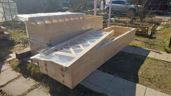 Грядки и арка в разобранном виде