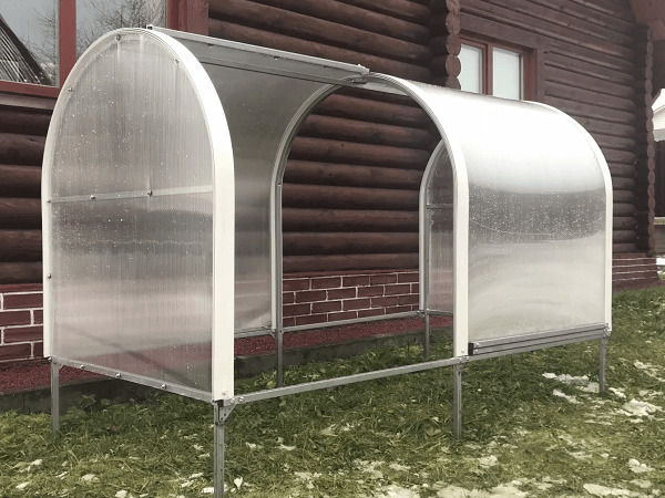 Парник "Королевский" от компании "Кремлевская теплица", фото с сайта teplica-kreml.ru