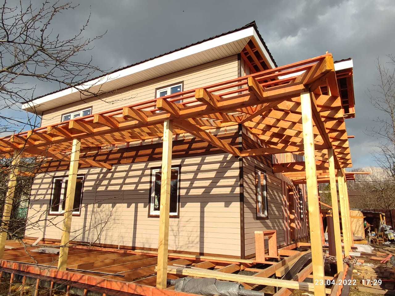 Панорама террасы перед укладкой кровельного материала. Фото автора 