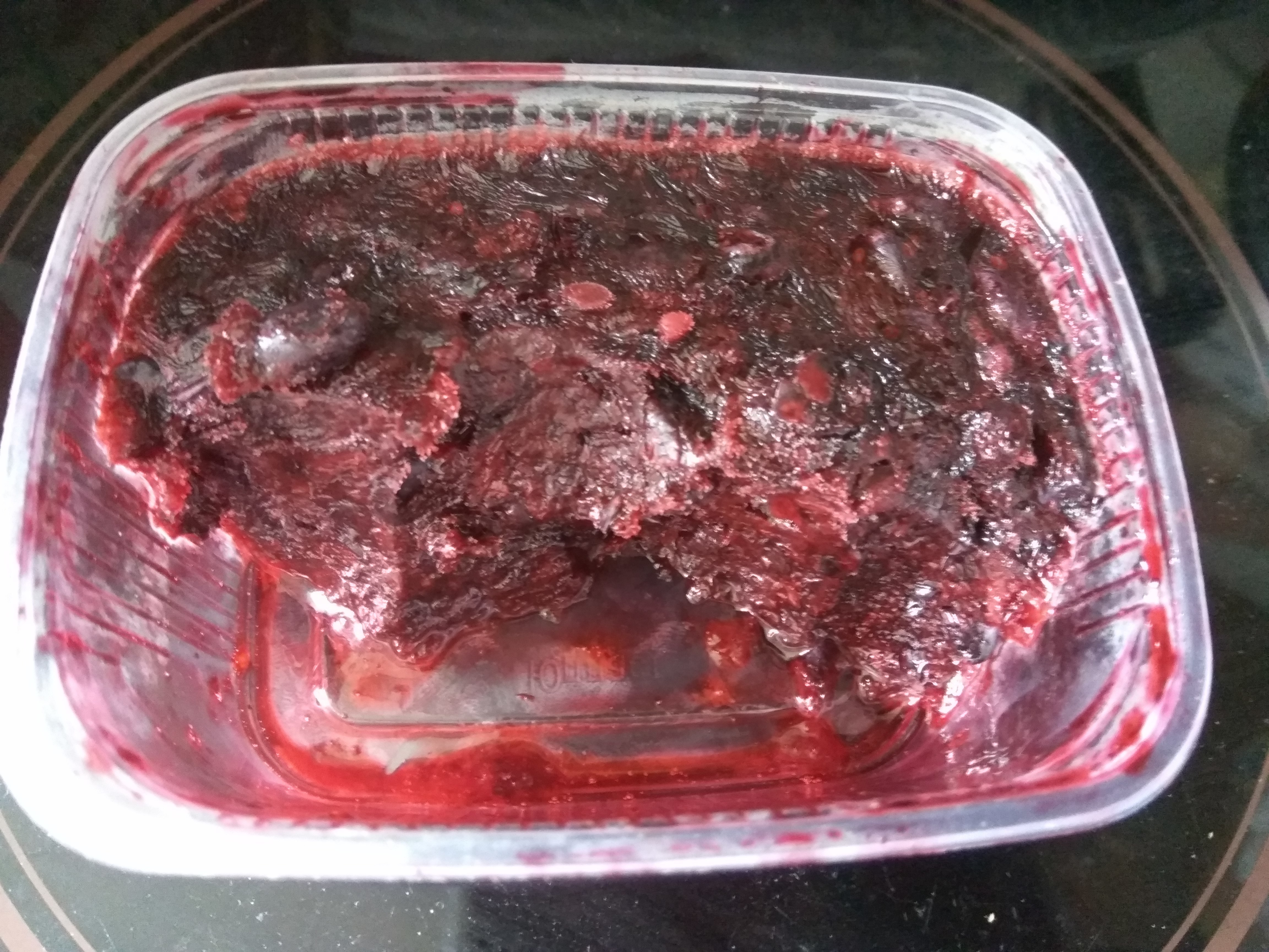 Замороженное пюре из жимолости